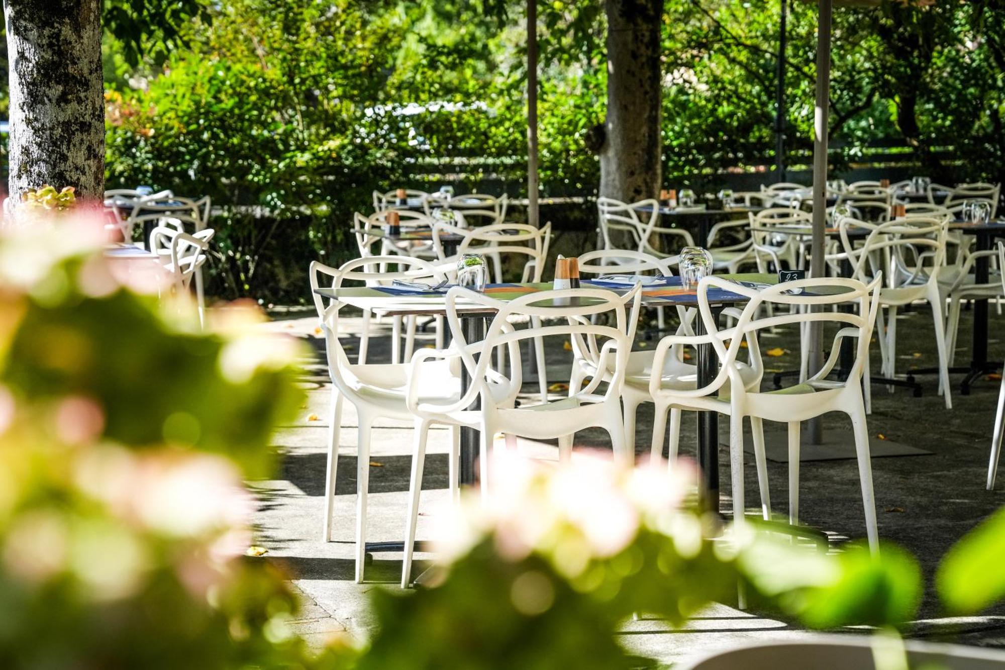 Logis Hotel & Restaurant Le Cadet De Gascogne Saint-Justin  Dış mekan fotoğraf