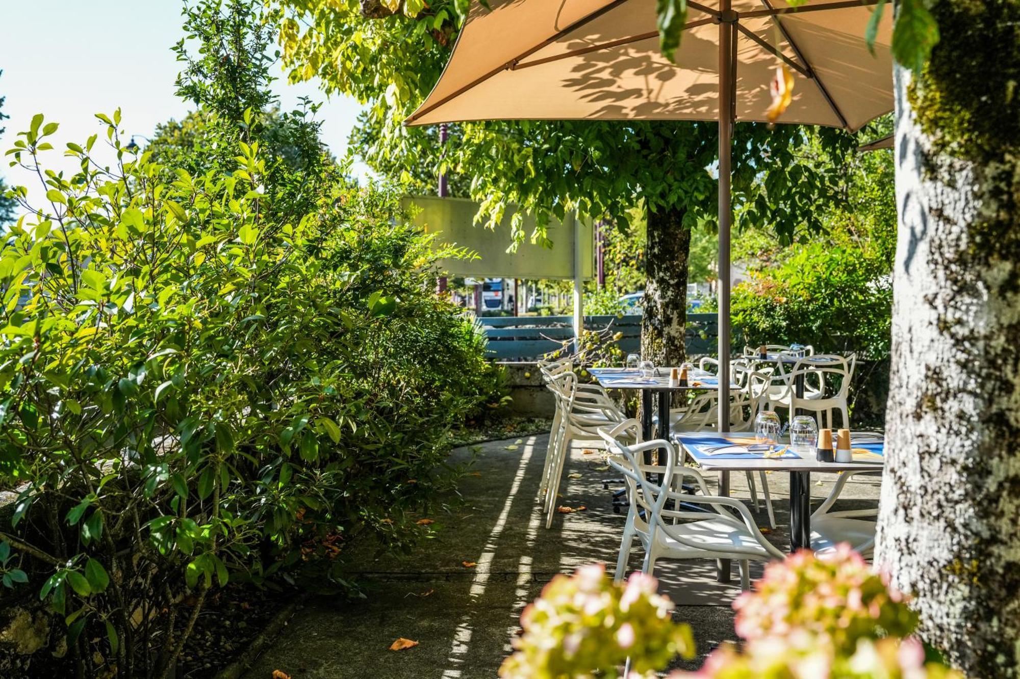 Logis Hotel & Restaurant Le Cadet De Gascogne Saint-Justin  Dış mekan fotoğraf