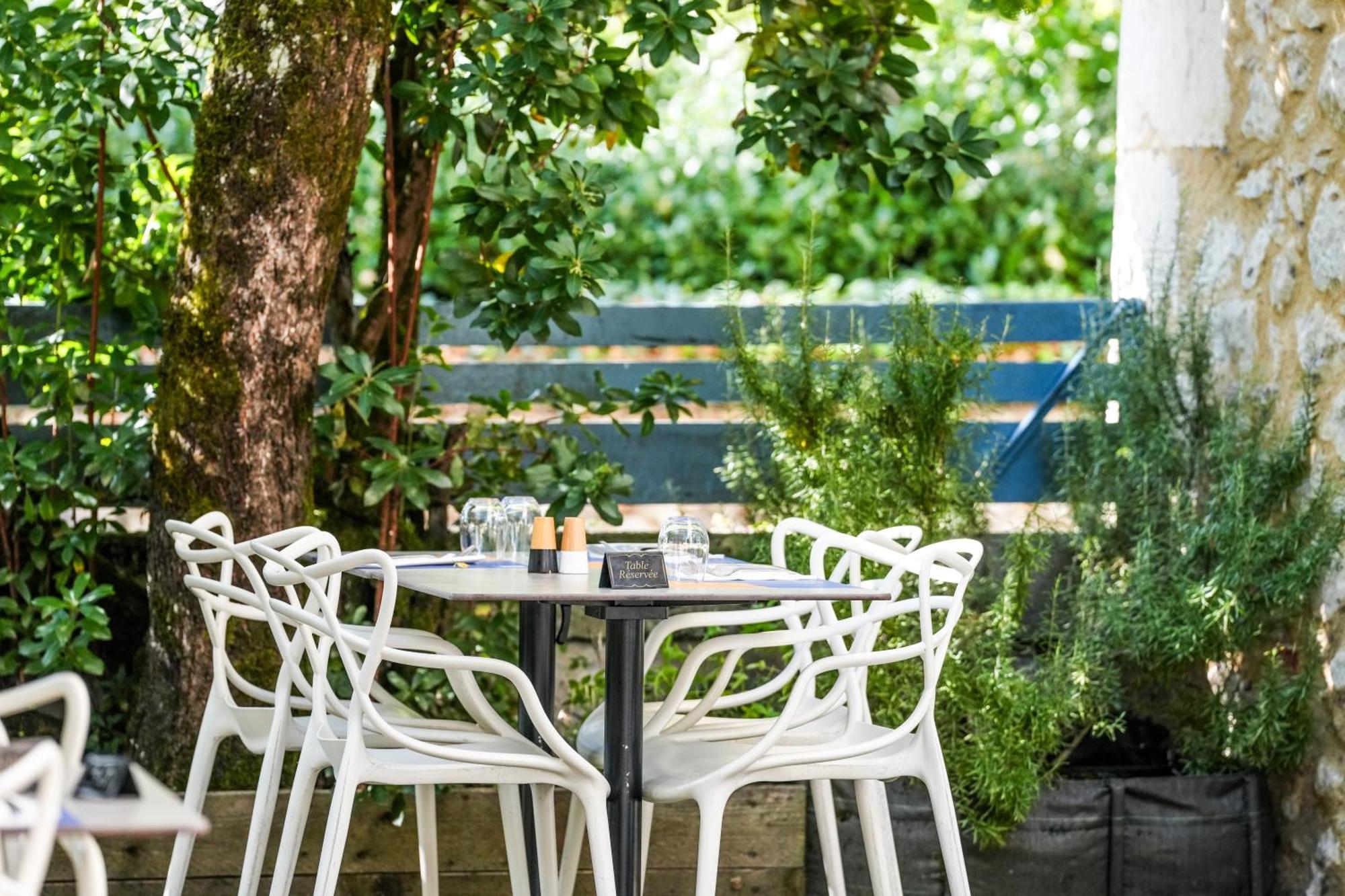 Logis Hotel & Restaurant Le Cadet De Gascogne Saint-Justin  Dış mekan fotoğraf