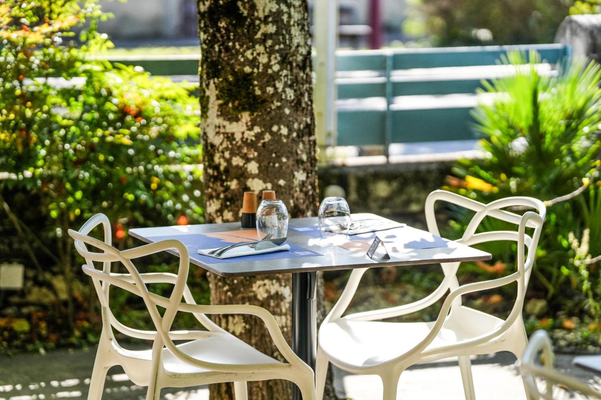 Logis Hotel & Restaurant Le Cadet De Gascogne Saint-Justin  Dış mekan fotoğraf
