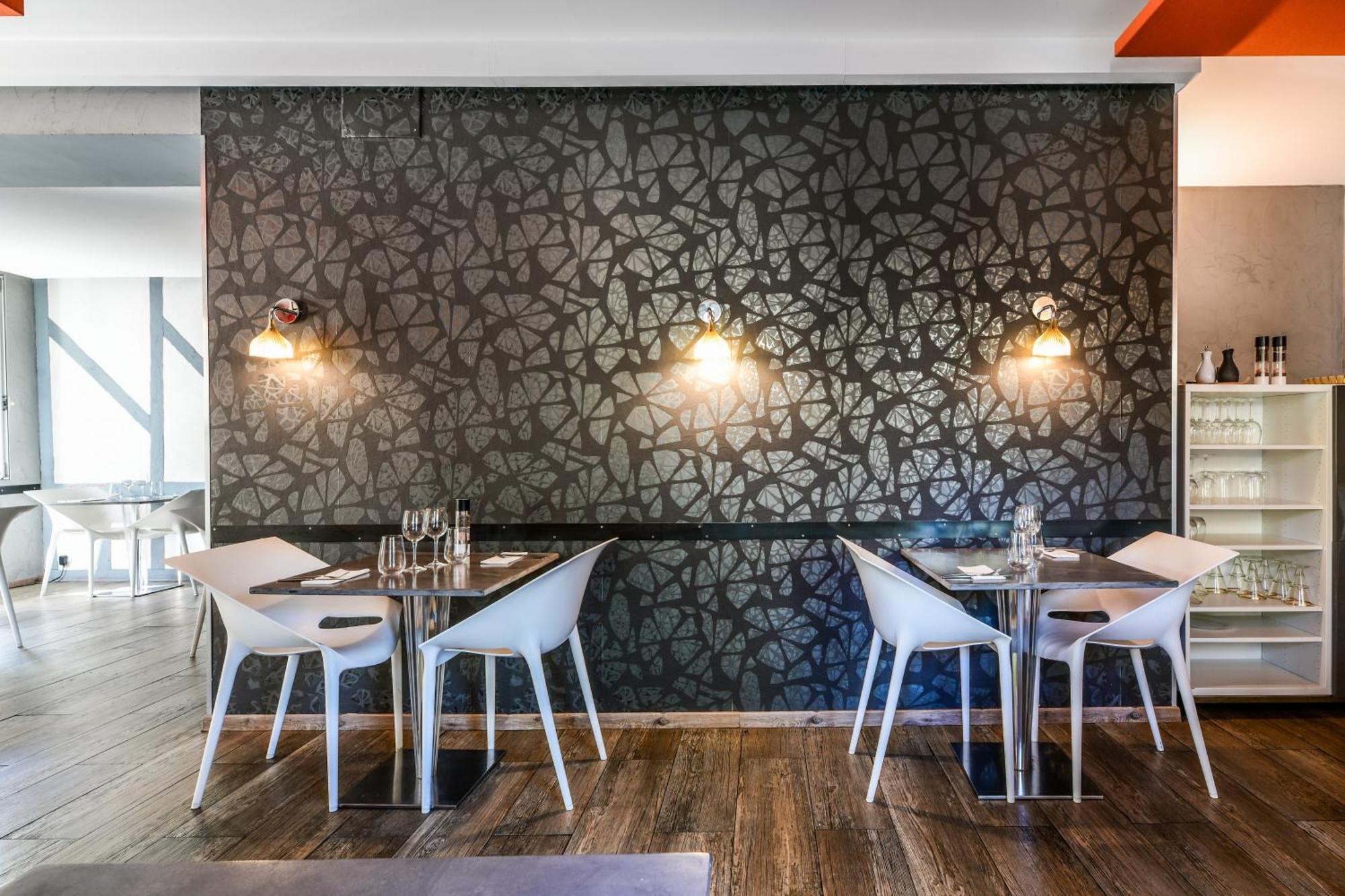 Logis Hotel & Restaurant Le Cadet De Gascogne Saint-Justin  Dış mekan fotoğraf