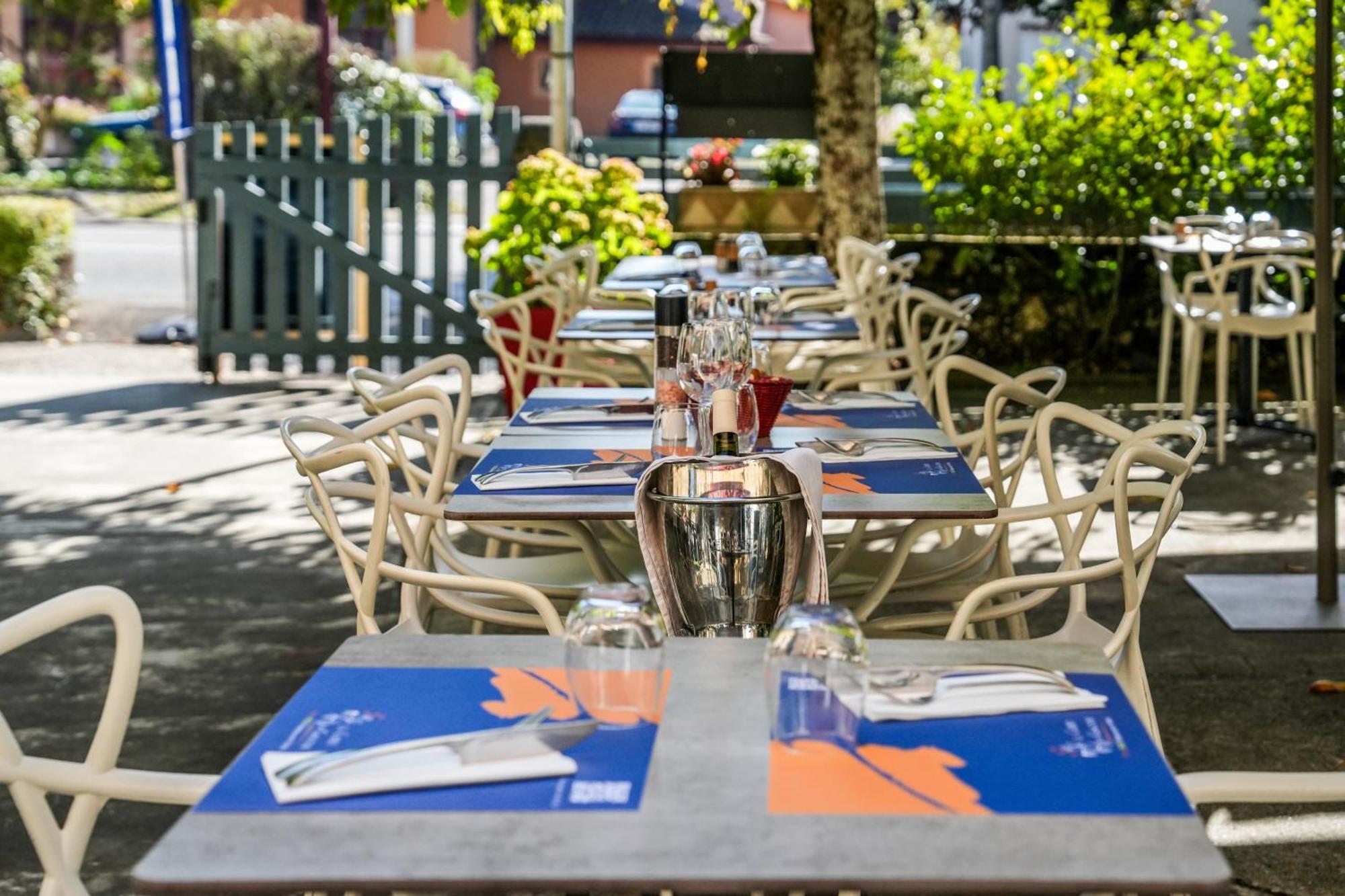 Logis Hotel & Restaurant Le Cadet De Gascogne Saint-Justin  Dış mekan fotoğraf